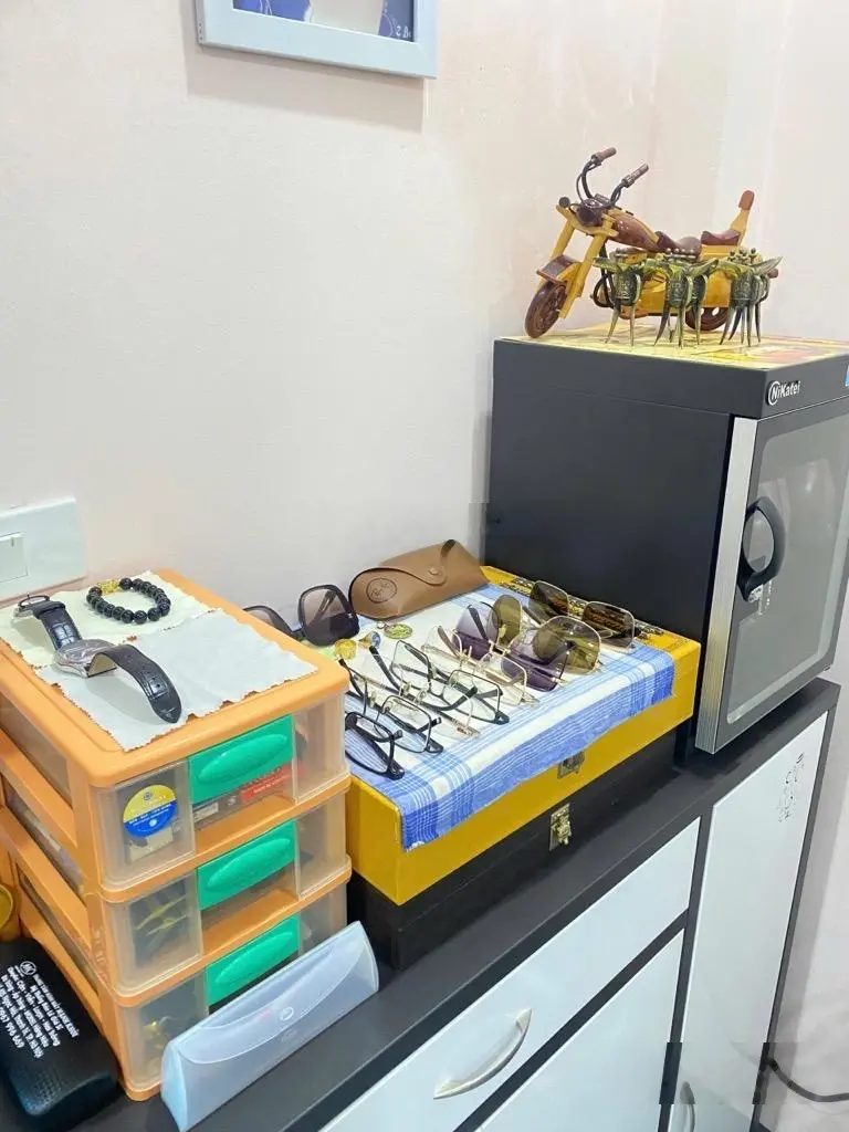 Chị liên gửi bán căn nhà tự xây chin chu đẹp. 35m2 chủ rất lộc lá đổi nhà mới to đẹp hơn.