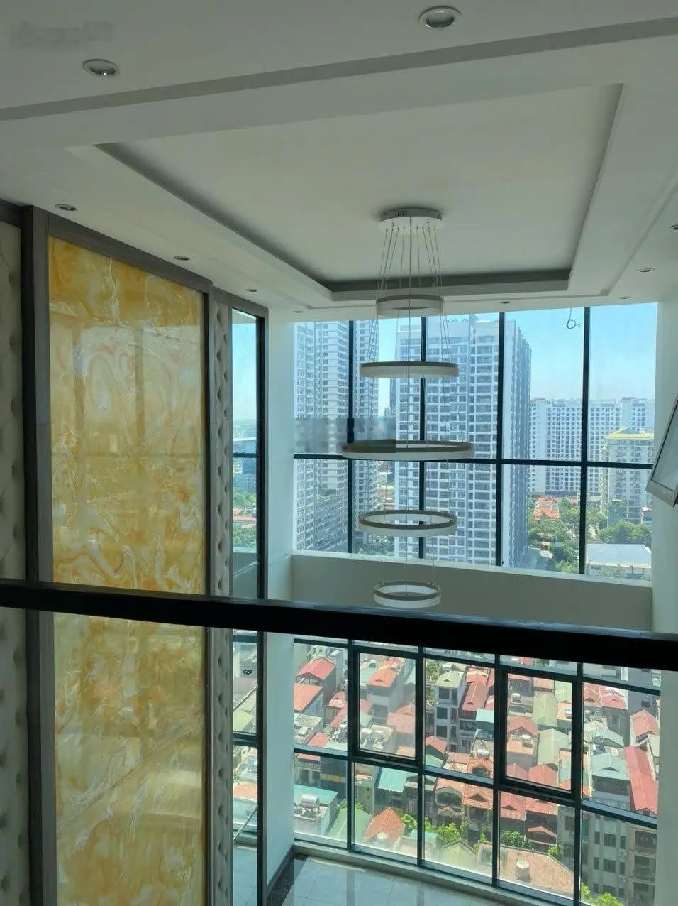 Gia đình tôi không có nhu cầu sử dụng đến cần bán gấp căn duplex 270m thiết kế 4 phòng ngủ rộng rãi