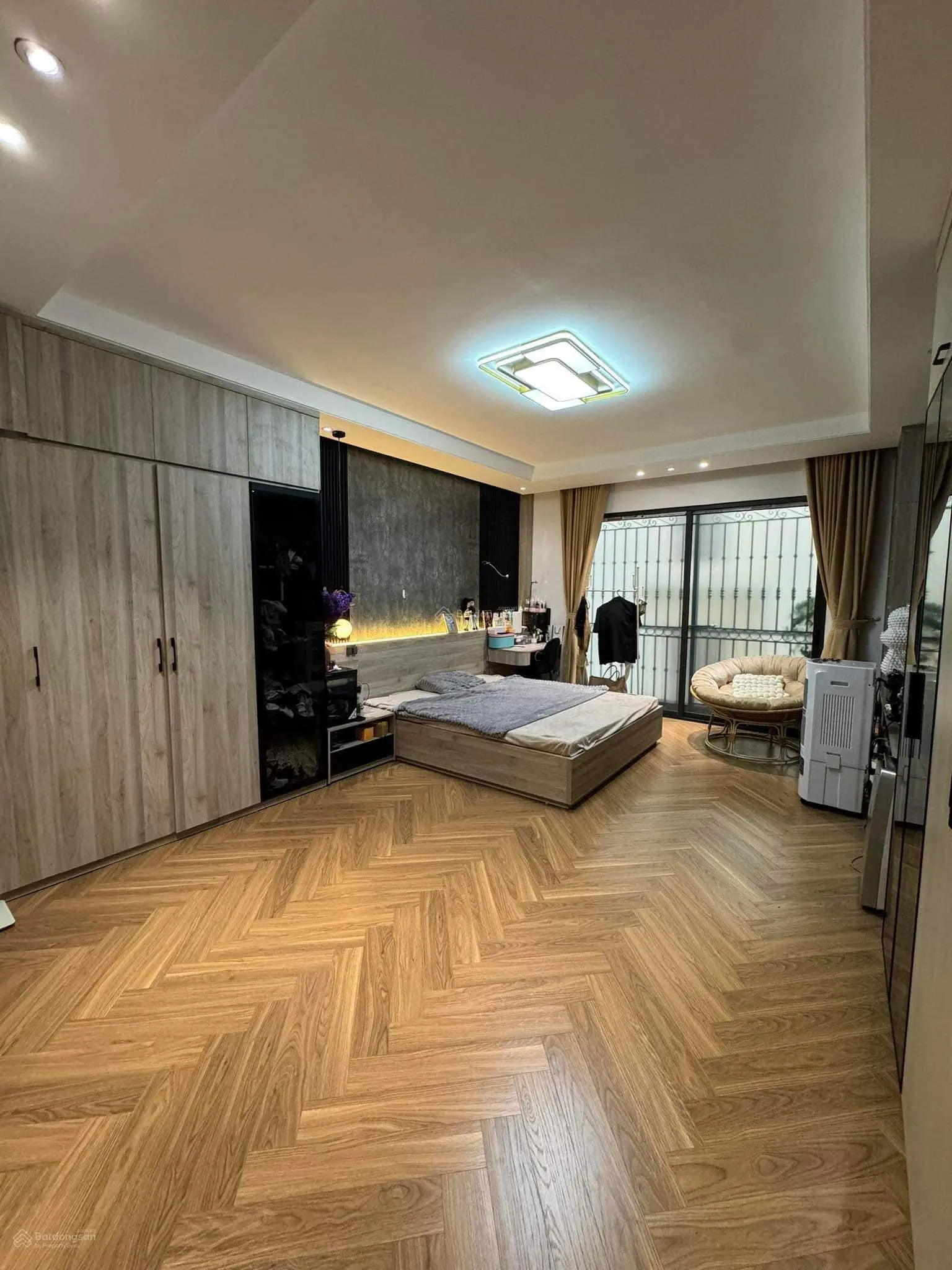 Cơ hội tuyệt vời! Kv Huỳnh Thúc Kháng, gần phố, ôtô, kinh doanh đỉnh, diện tích 52m, giá chỉ 13,xtỷ