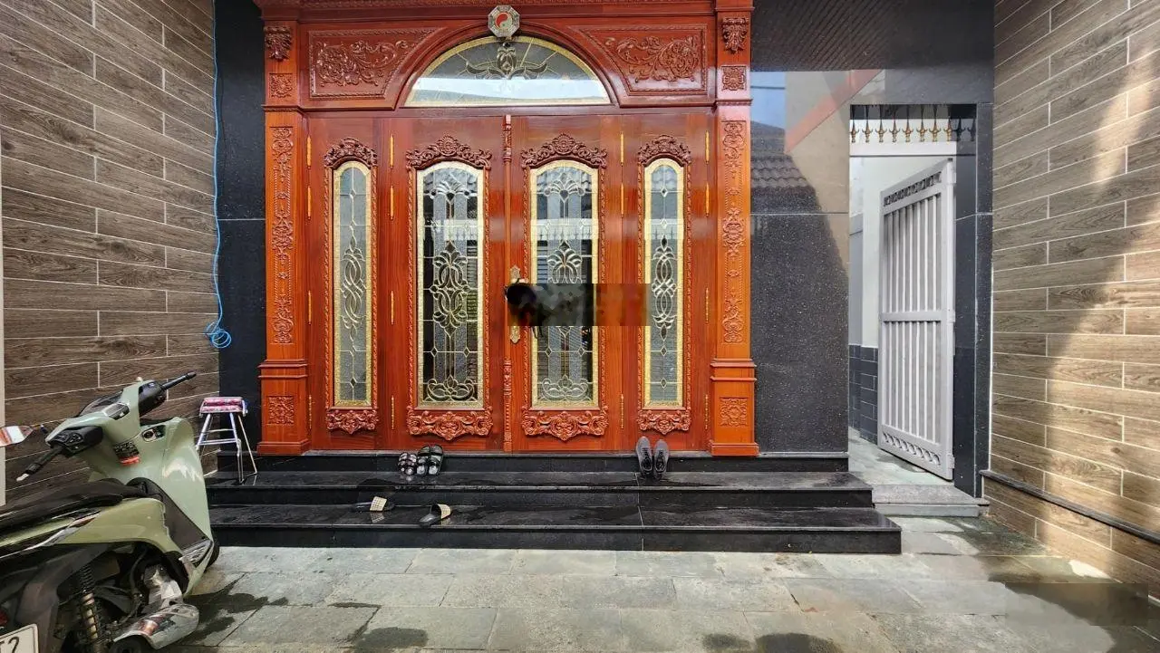 Nhà đẹp 3 tầng 146m2(6,5x21m) Đường 12m ngay chợ đêm Linh Trung 2, Bình Chiểu Thủ Đức; 4PN rẻ 8,2tỷ