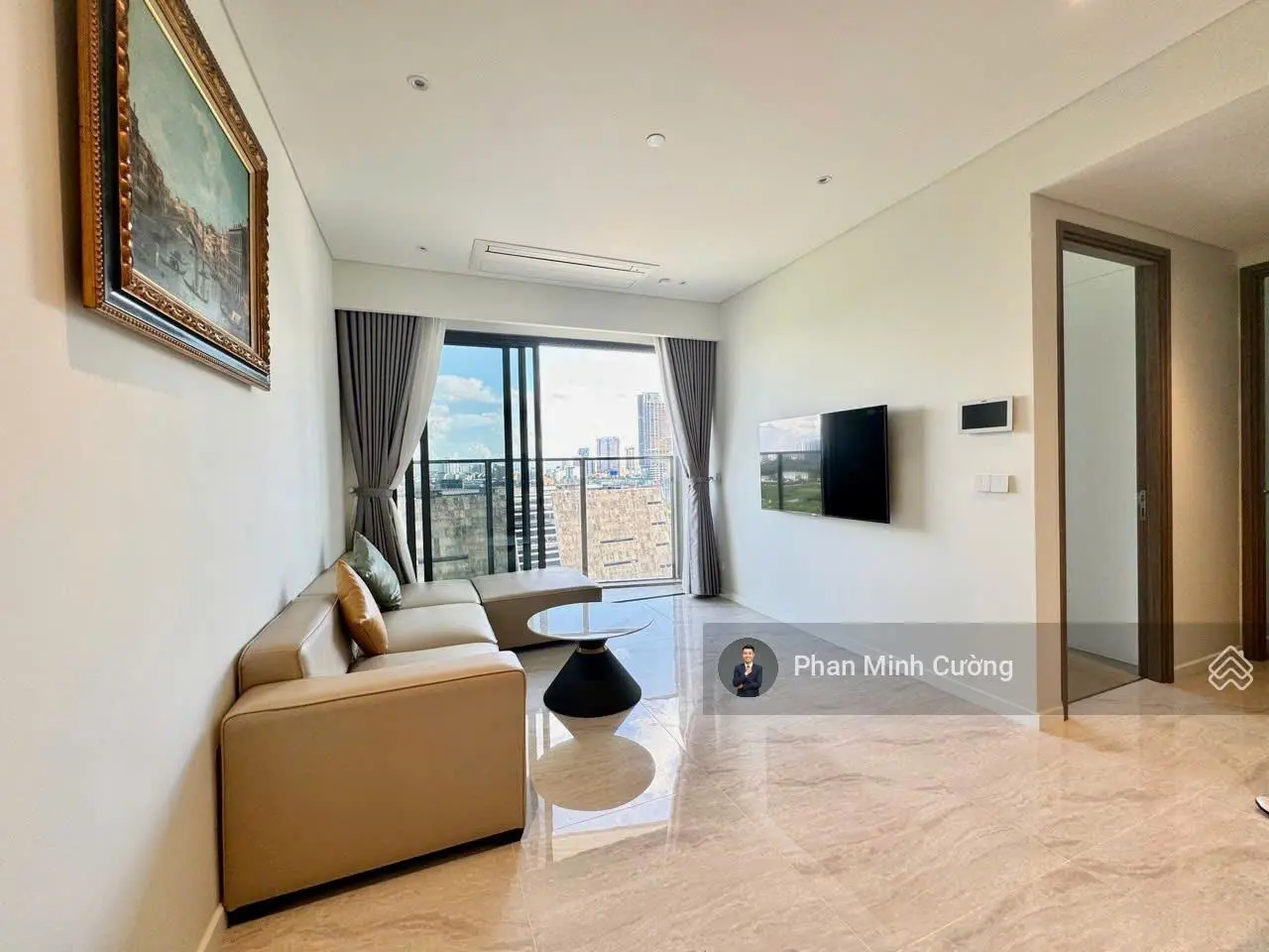 Căn 2 phòng ngủ đầy đủ nội thất tại Opera view Quận 1, giá tốt nhất hiện tại