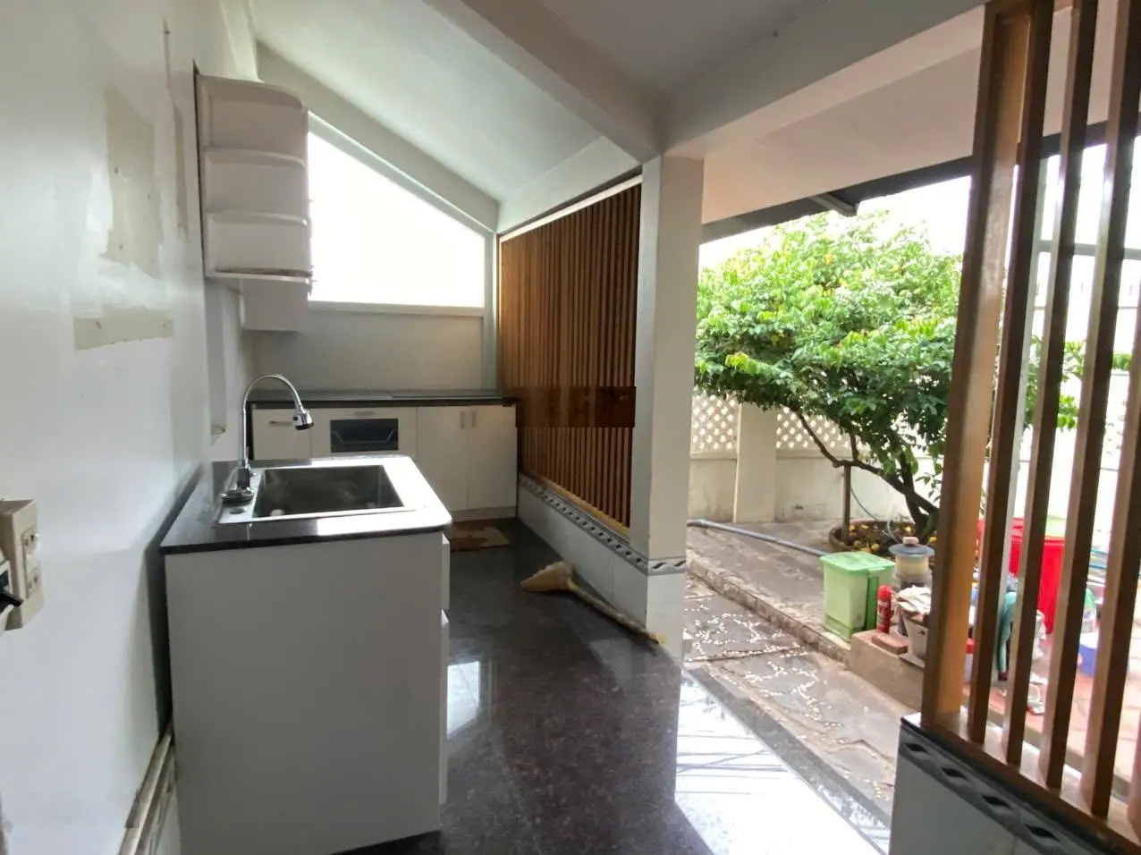 Bán biệt thự sân vườn - 79 Trường Chinh, Phong Nẫm vị trí ngay mặt tiền Quốc lộ 1A