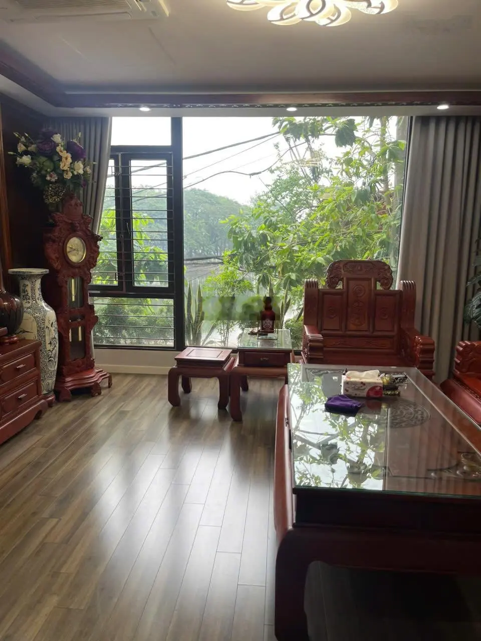 Bán nhà mặt hồ Ngọc Lâm 82m2, MT 5m 5 tầng nội thất xịn, thang máy tại Ngọc Lâm, LB giá 25.2 tỷ
