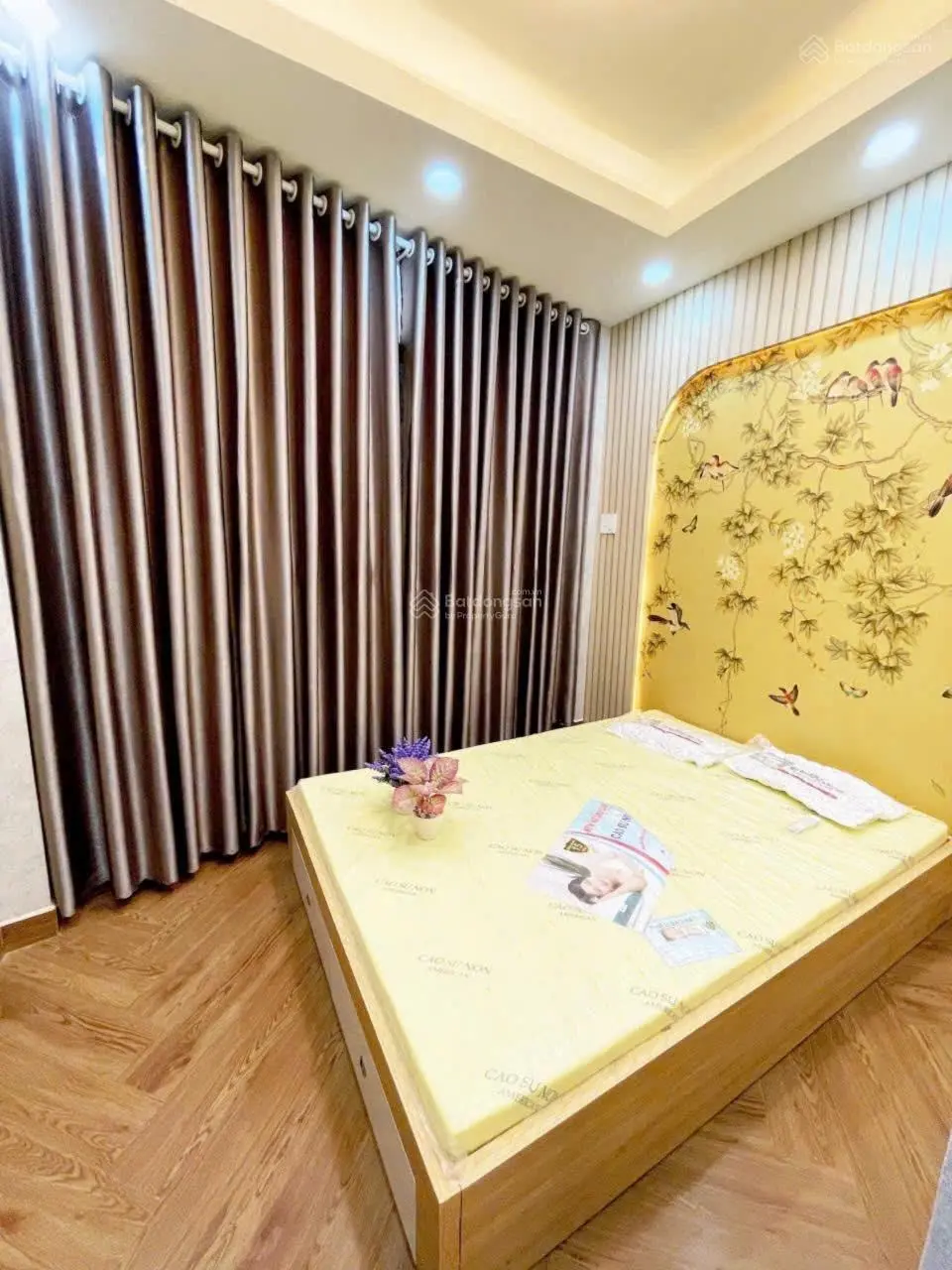 Nhà Phú Nhuận, hẻm xe hơi, có sân thượng, chủ gửi giá 4 tỷ 750 còn thương lượng. LH ngay 0906 435 ***