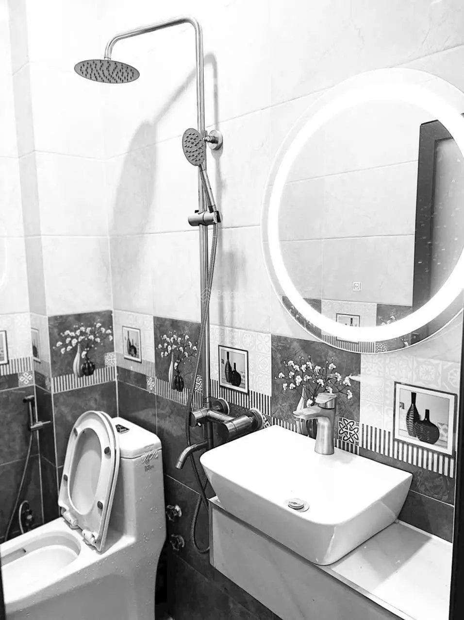 Bán nhà kế Chợ Tăng Nhơn Phú B , Quận 9 _ Hướng Tây Bắc, 3PN