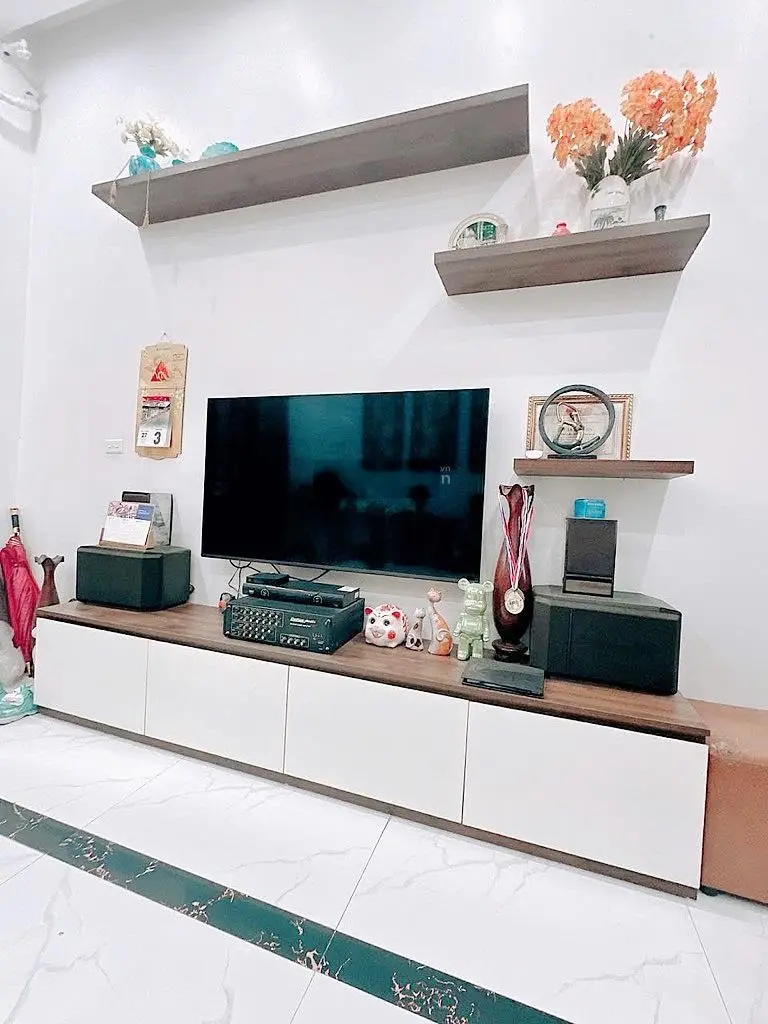 CẦU DIỄN , GIÁ ĐẦU TƯ , 60m2 ,ôtô vào nhà , 10m ra oto tránh 2 thoáng, ngõ thông tứ tung , Nhỉnh 9