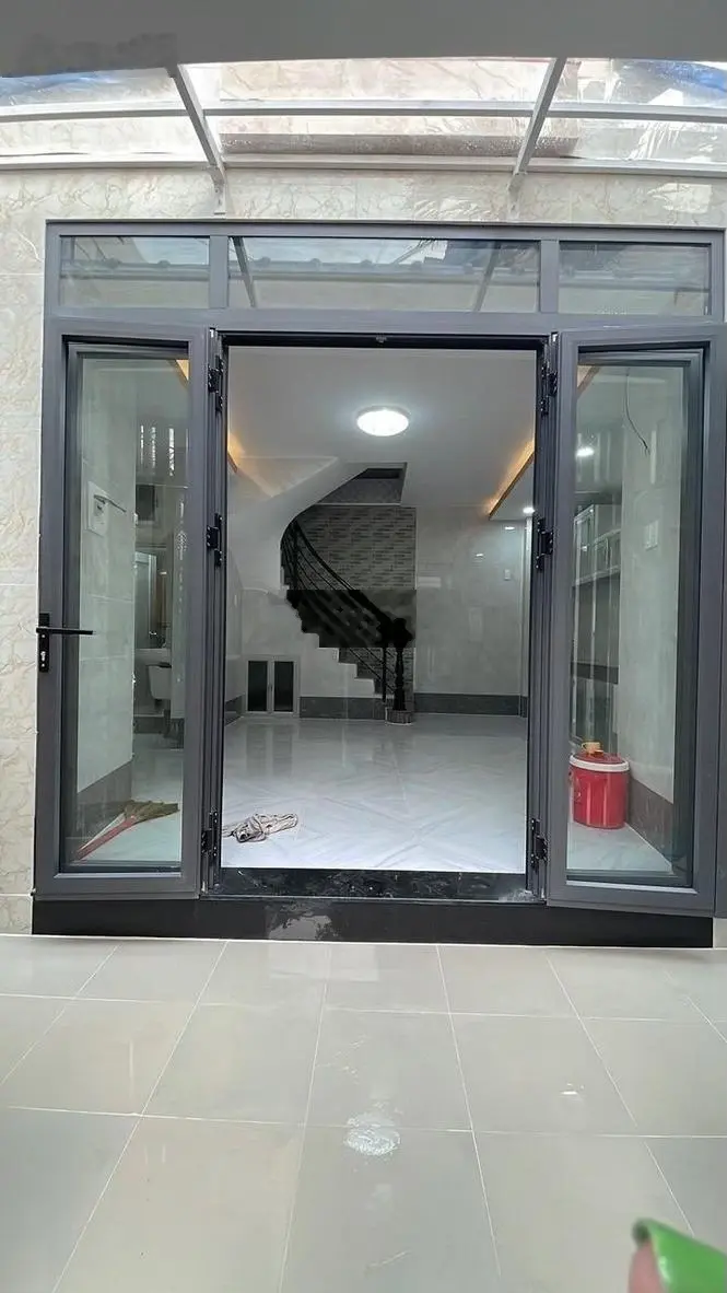 Bán nhà đẹp, khu sầm uất, gần Hàng Xanh, đường Xô Viết Nghệ Tĩnh, phường 25, Bình Thạnh