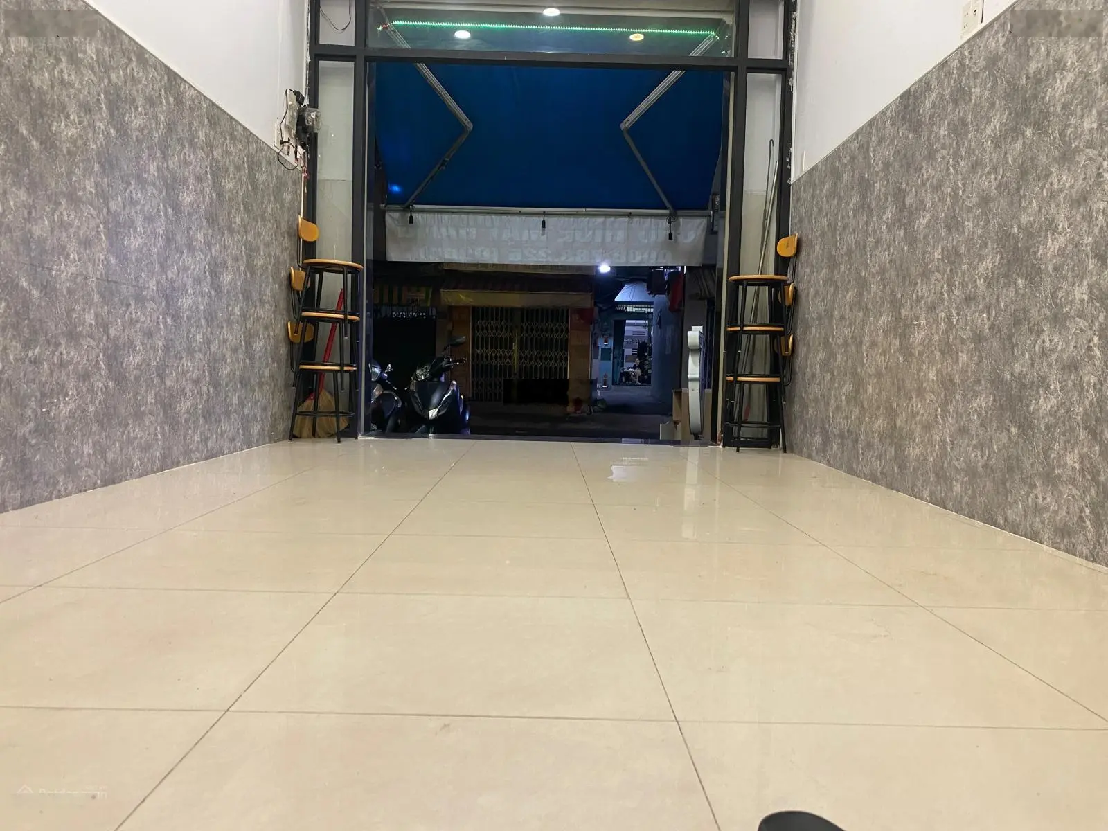 Chính chủ bán MTKD vip sát chợ Bình Tây, đường Lê Quang Sung, P. 2, Q. 6, giá chỉ hơn 8 tỷ