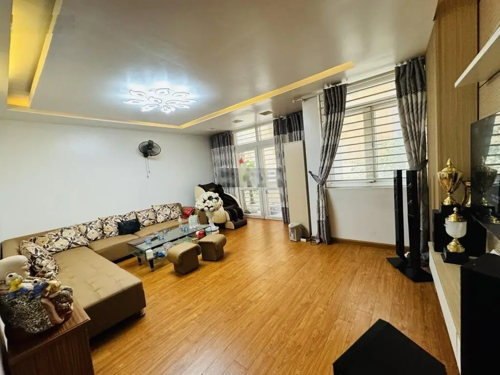 Bán nhà phố Lạc Trung, Hai Bà Trưng - Đẹp - Ngõ ô tô tranh nhau