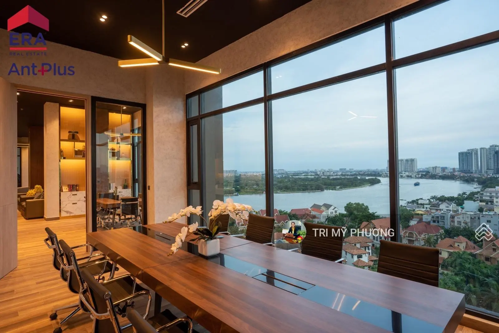 Hàng hiếm 4PN, 188m2 view sông 360 độ ôm trọn SG hoa lệ + giá tốt nhất D'Edge Thảo Điền, quận 2