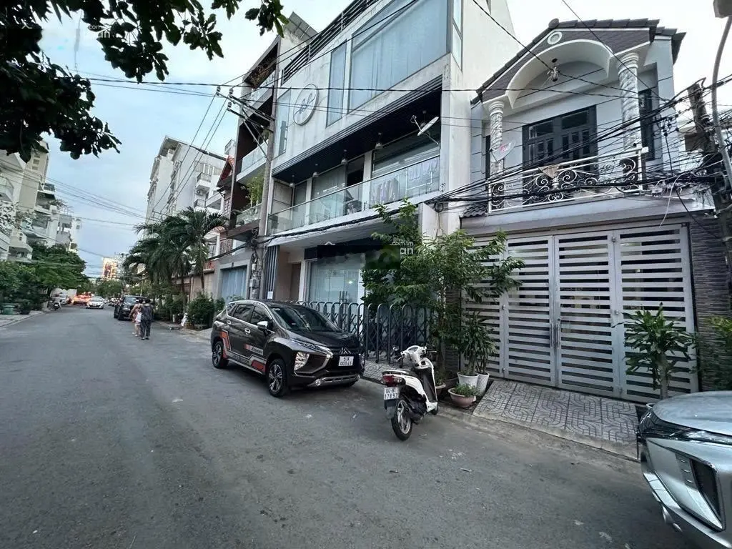 Bán nhà đường số P. Tân Quy, Quận 7 cách Nguyễn Thị Thập vào 100m - DT: 8x11m giá 15 tỷ TL