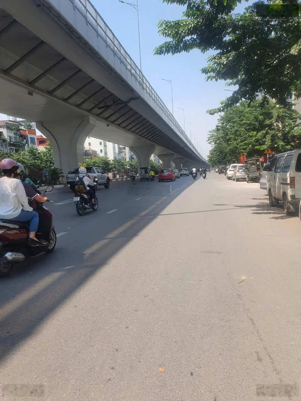 Nhà xây mới kính koong, đang hoàn thiện, 4m2x5t full nội thất, đại la, hbt, sót lại duy nhất 1 căn
