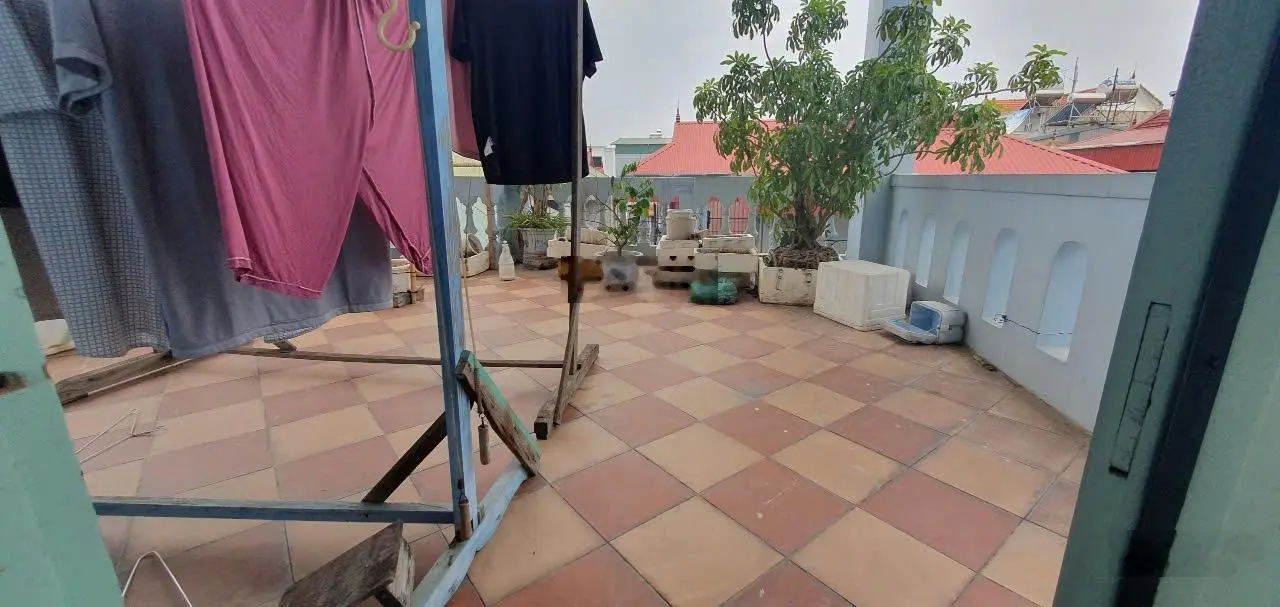 Bán gấp! Gia đình cần bán gấp nhà Bồ Đề, Long Biên, 36m2, giá 4 tỷ (TL)