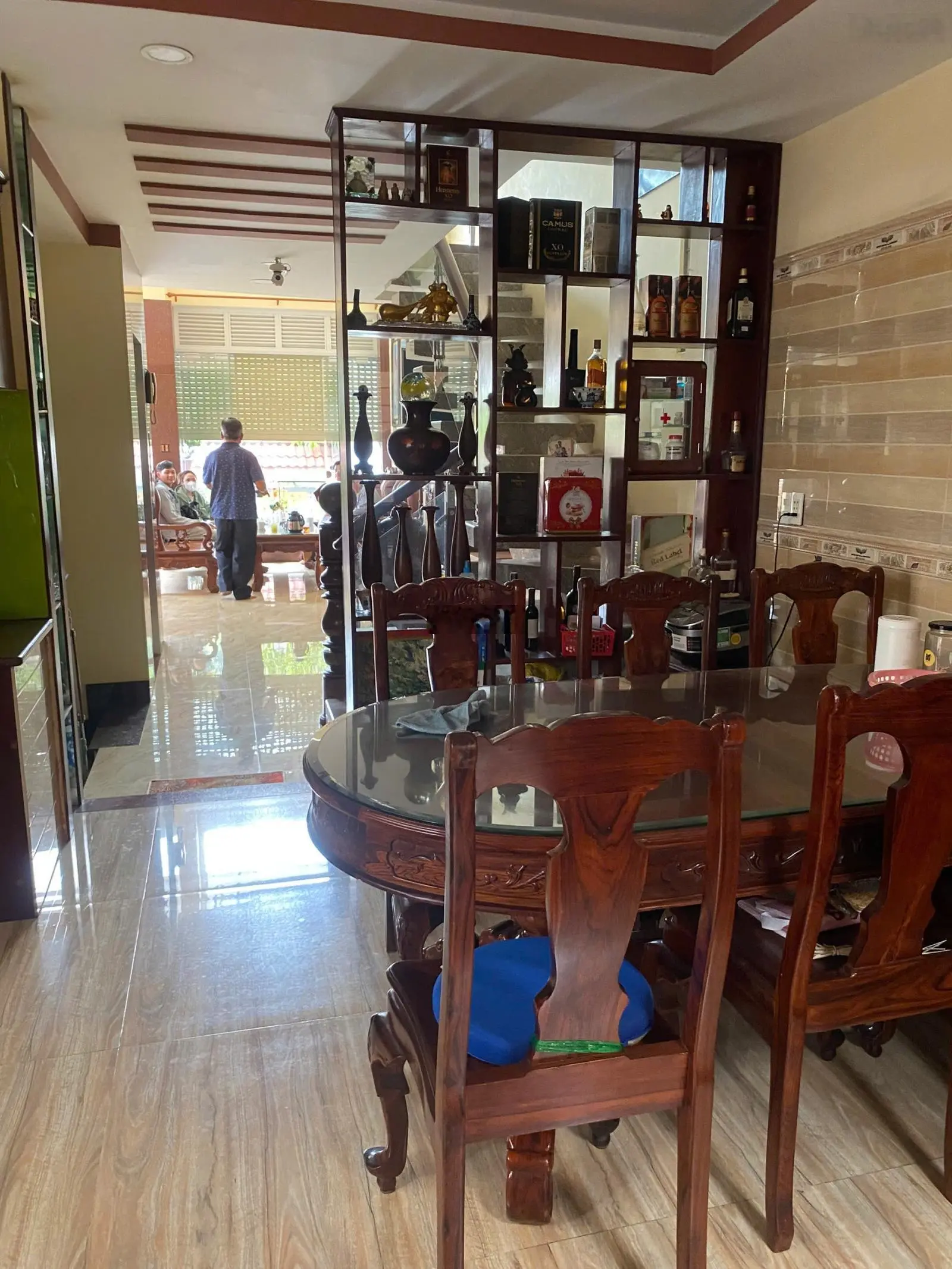 Nhà 6 tầng cách Phạm Văn Đồng 20m có thang máy thông ra Kha Vạn Cân đường xe tải hoàn công đủ 322m2