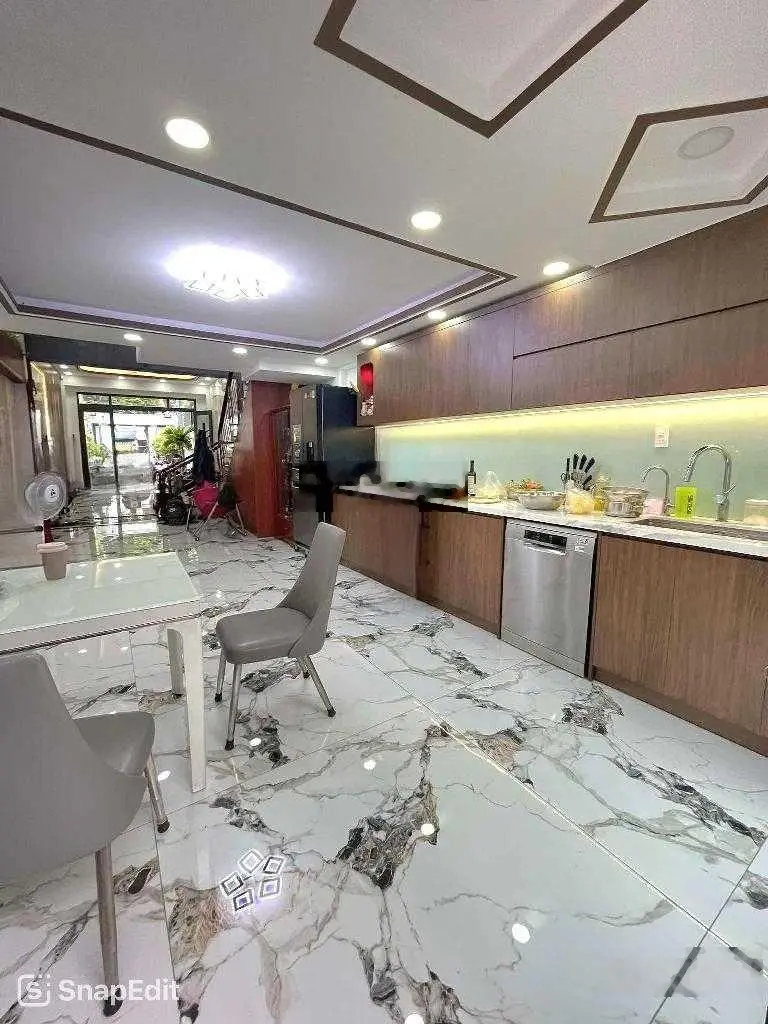 (123m2) mặt tiền ngay chợ Cây Gõ-Minh Phụng trung tâm Quận 6, kết cấu 4 tầng (4,7 x 26), 19,3 tỷ