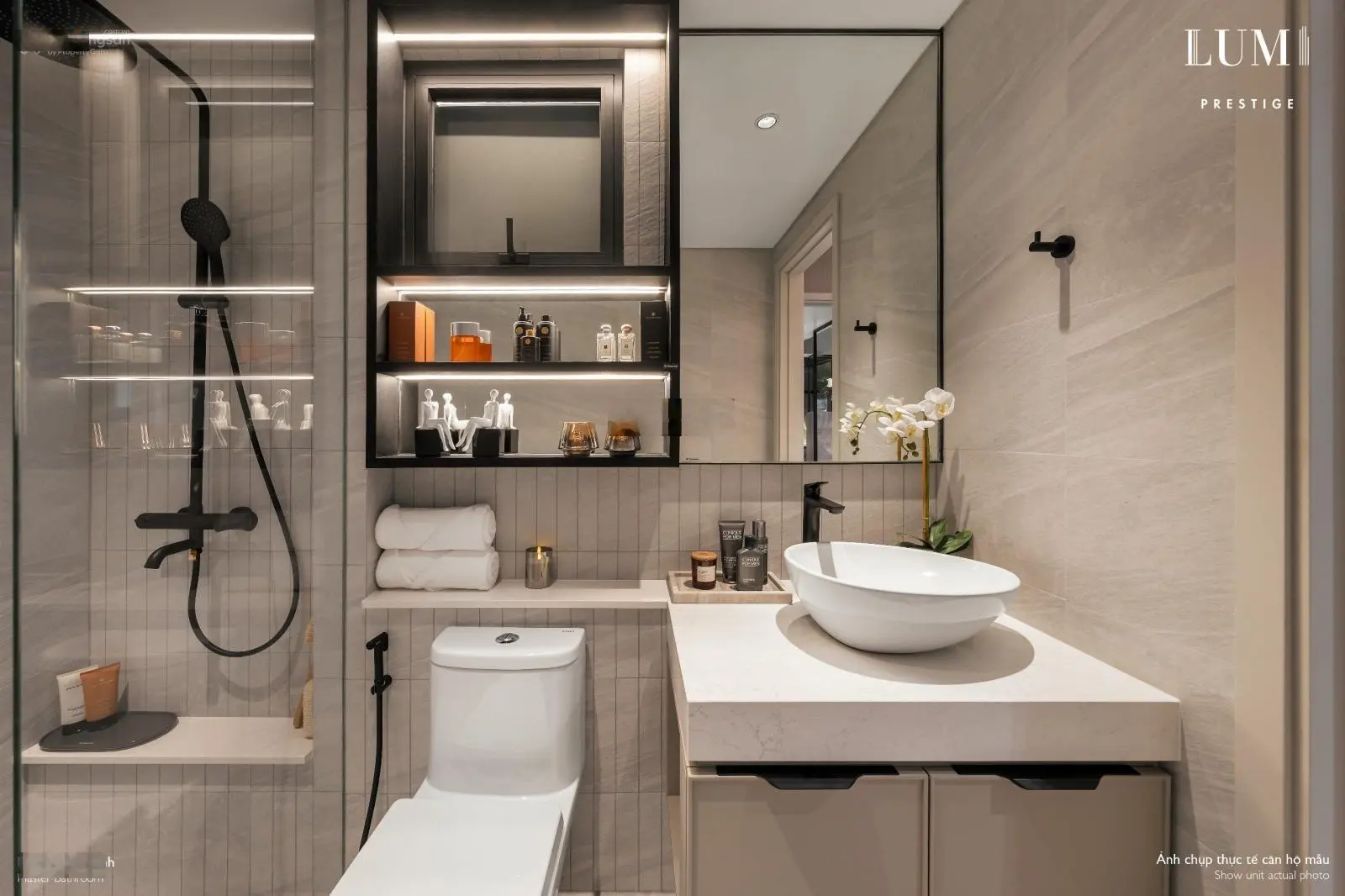Chủ nhà cần bán 2PN góc 63m2, ban công Đông Nam view thoáng giai đoạn 1 giá tốt, LH 0987 235 ***
