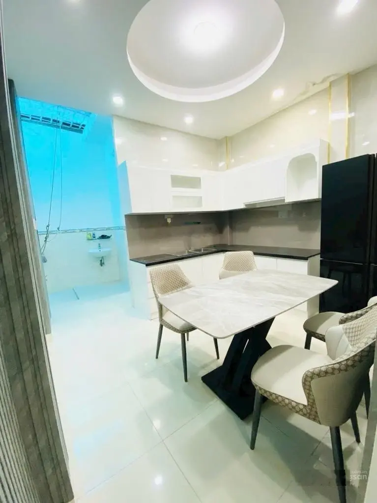 Bán Nhà 51m2, 3PN, 2WC, giá 5 tỷ, đường Nguyễn Thị Tần, P.1, Q.8, HCM
