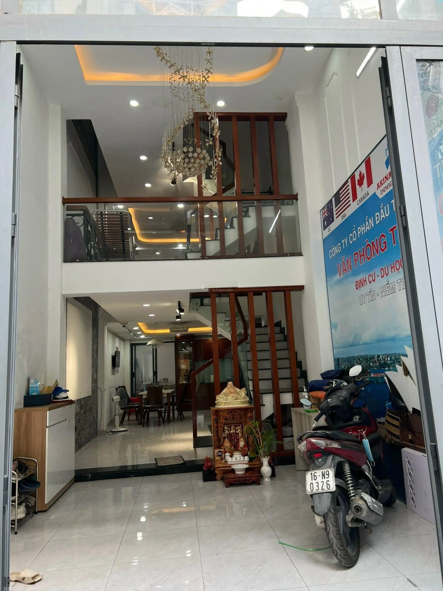 Bán gấp nhà đường 8m Dương Quảng Hàm - P.5 - Diện tích 4m x 18m - 6 lầu mới xây