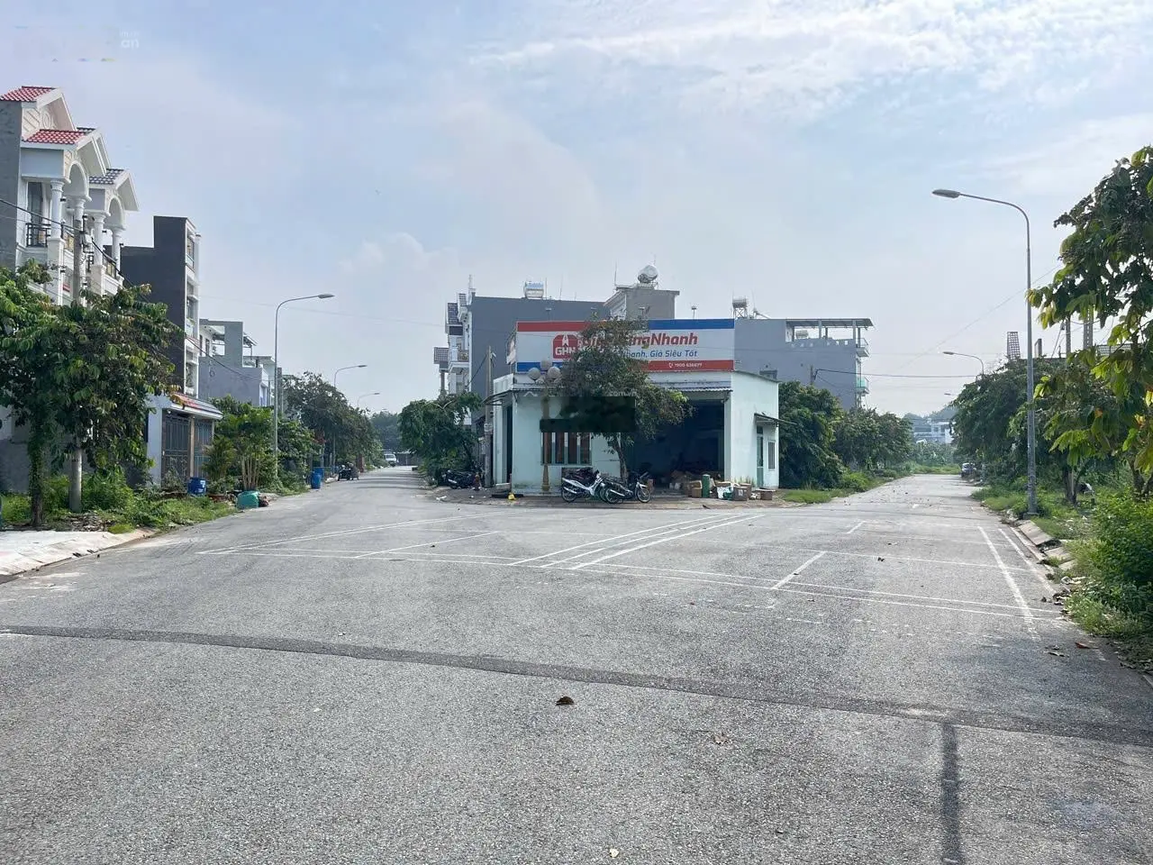 Đất 201m mặt tiền Lê Thị Trung gần chợ Bình Thuận, Thuận An gần Trường Mầm Non Bạch Tuyết 2, 300m