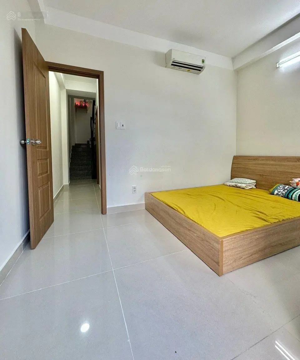 Mua nhà tặng nội thất Đ. Nguyễn Đình Chiểu, P3, Quận 3. Hẻm 4m, DT 32,3m2, Giá 2tỷ030, sổ chính chủ