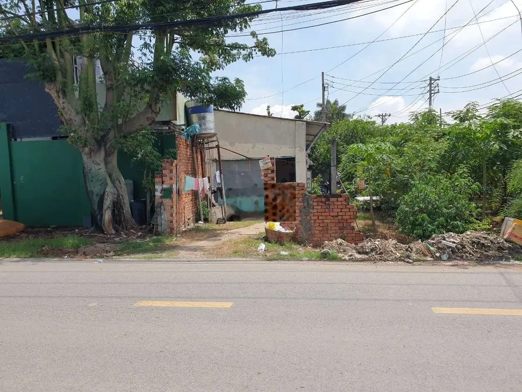 Bán Nhà mặt tiền Trương Thị Như. Diện tích 130m2 gần đường Dương Công Khi. Có dãy trọ đang cho thuê ổn định. Giá 4,5 tỷ