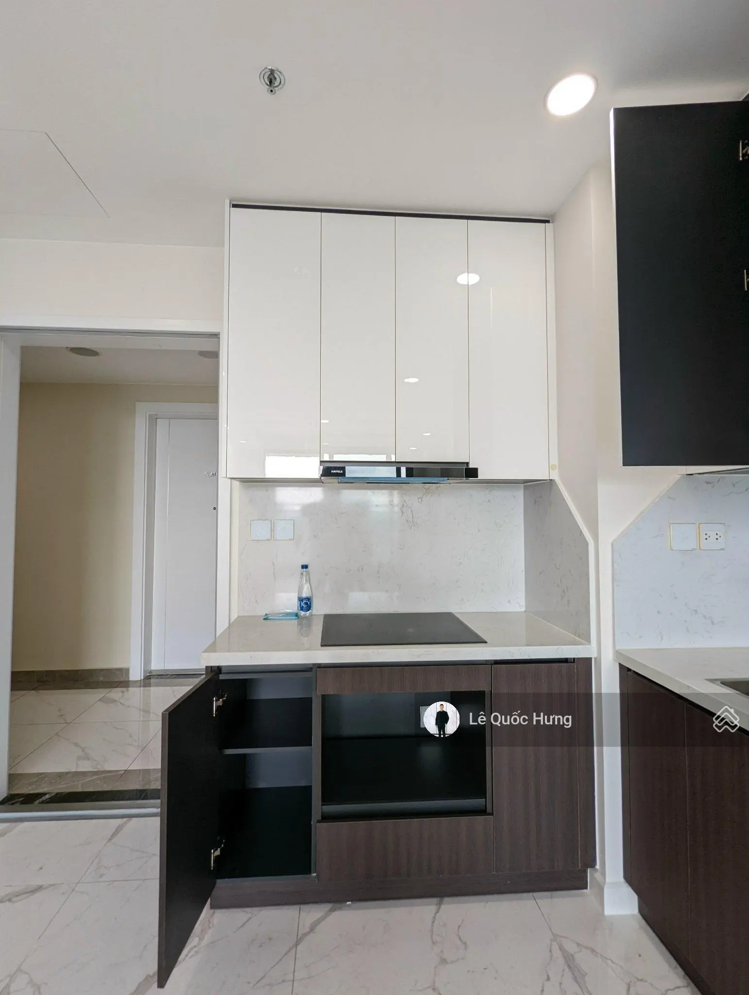 Bán Văn Phòng Đa Năng (2PN+2WC) DT 70m2 giá bán 2ty800. LH: 0903 705 ***Hưng)