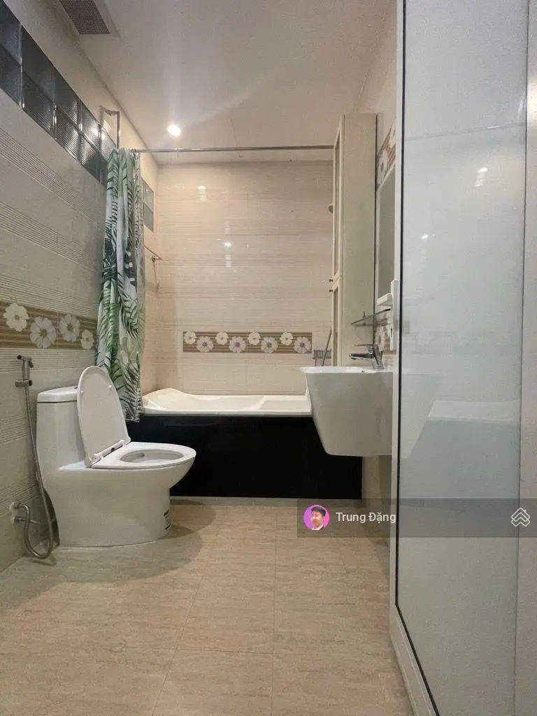 Bán nhà Lạc Trung, gara ô tô, vỉa hè, ở cực sướng, dân trí cao