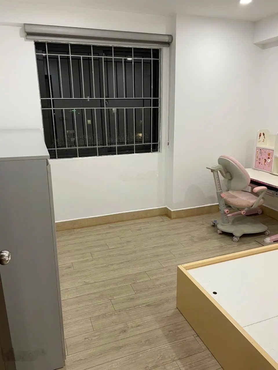 cần nhượng lại căn 3 ngủ 85,12m2 sổ đỏ chính chủ toà B1, B2 Hud2 Linh Đàm. Lh 0983 392 ***