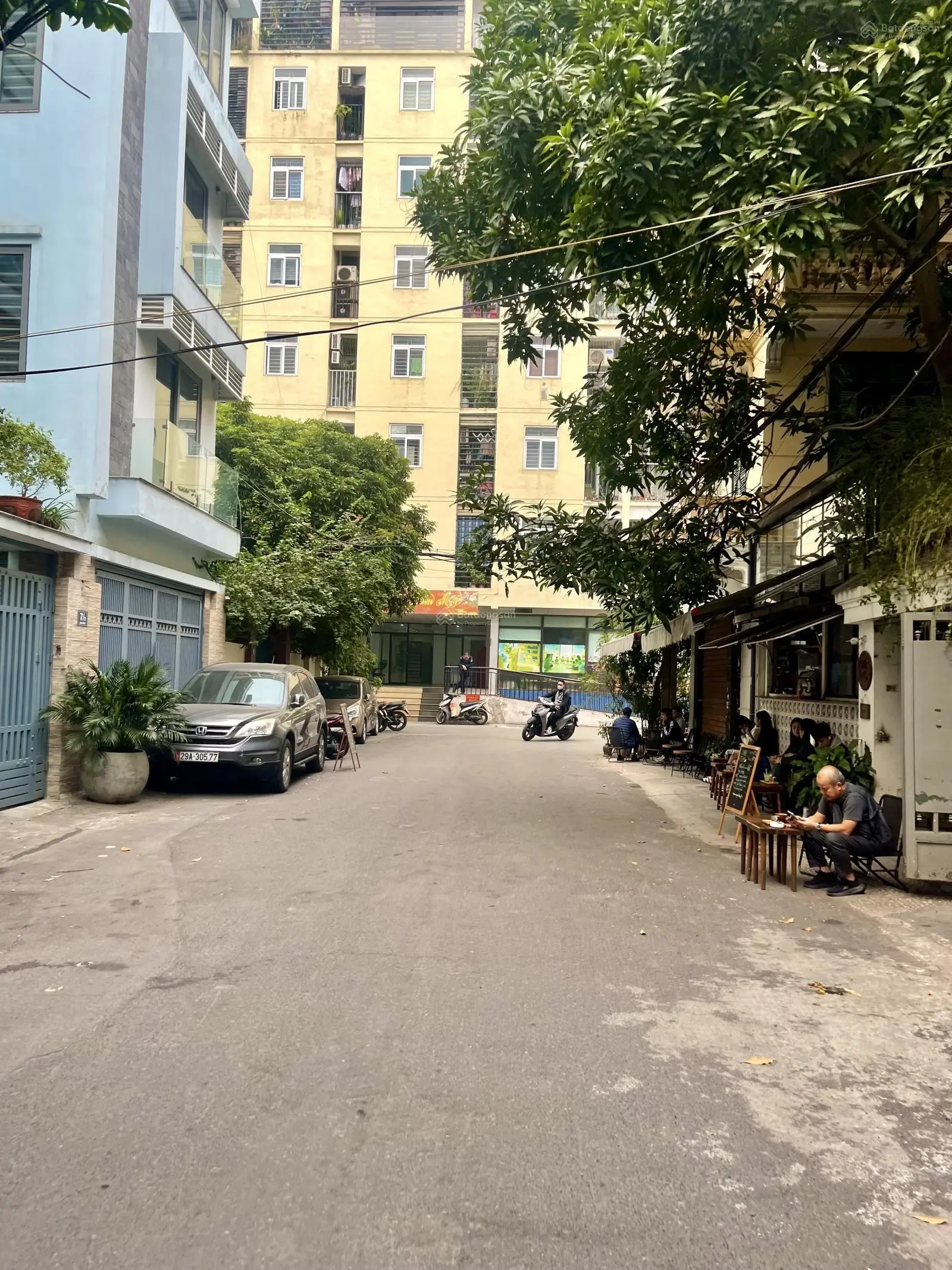 Cần Bán Nhà Phố Vạn Phúc, Quận Ba Đình. DT Sổ 90m2 x 4T, MT 6,3m. Vị trí đẹp, Đường Ôtô tránh nhau