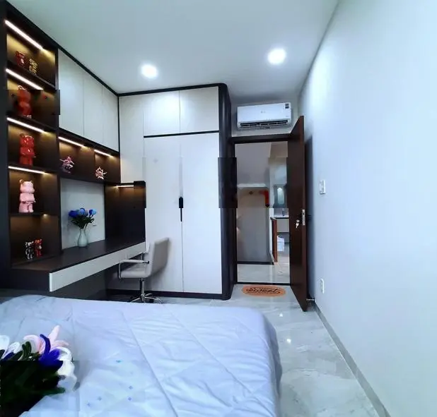 Bán gấp nhà ngay Ngã Tư Ga - full nội thất - Thạnh Lộc Quận 12 - sổ hồng riêng - 60m2 - giá 3 tỷ 1