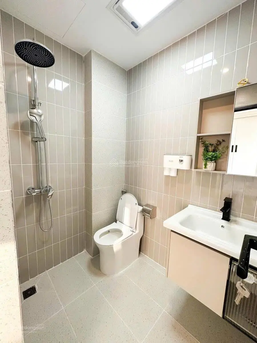Bán CHDV phố Liễu Giai - Ba Đình. 110m2 x7 tầng Mt 5,5m giá 56,8 tỷ. Dòng tiền 150tr/tháng,cực hiếm