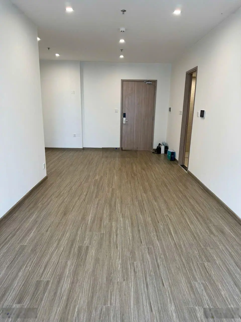 Bán căn studio, SA5, 34m2 giá, 2,4 tỷ LH 0786 598 ***