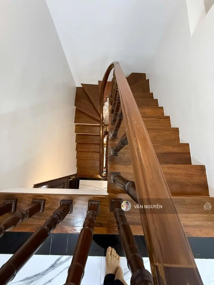 Ngõ 674 Hoàng Hoa Thám, 55m2, MT 4m, nhà mới. Giá 10,9 tỷ (Có thương lượng)