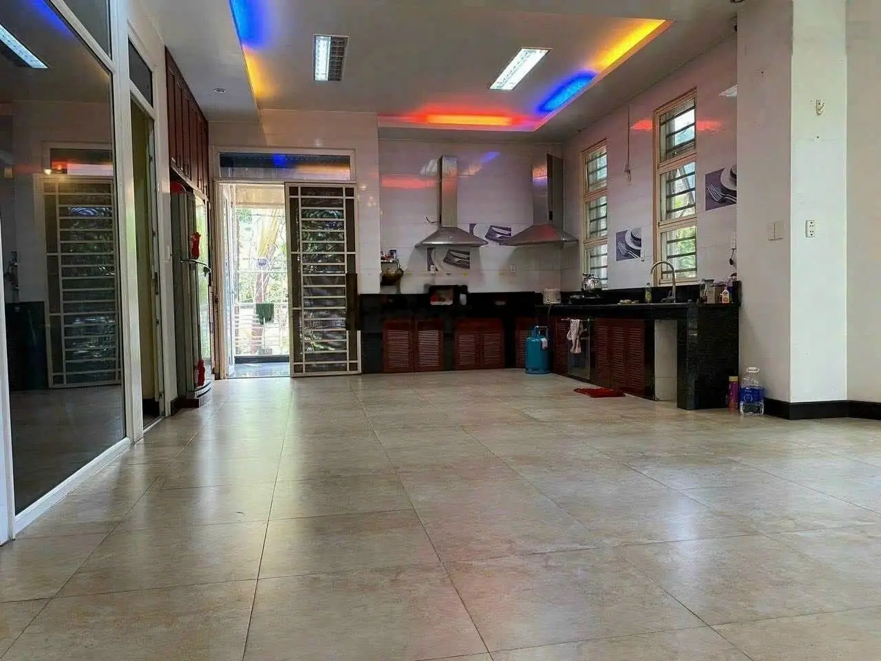 Biệt thự trên 1000m2 thổ cư Mặt tiền Siêu hiếm 25x45m Lê Thị Riêng Q12