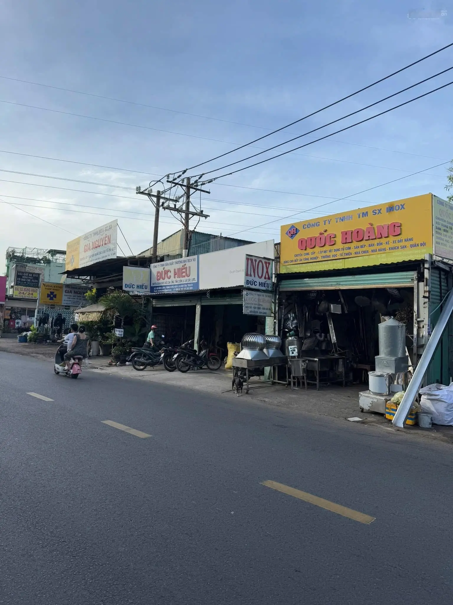 Bán nhà mặt tiền Tân Hòa Đông ngang 4x30m đường 20m. Buôn bán kinh doanh sầm uất