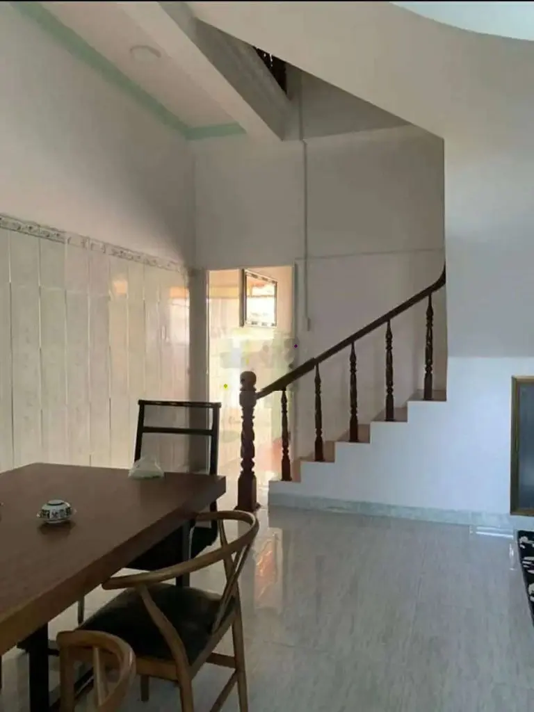 Bán nhà 1 trệt 1 lầu giá 6,4 tỷ, diện tích 102 m2, tại Vũng Tàu, Bà Rịa - Vũng Tàu