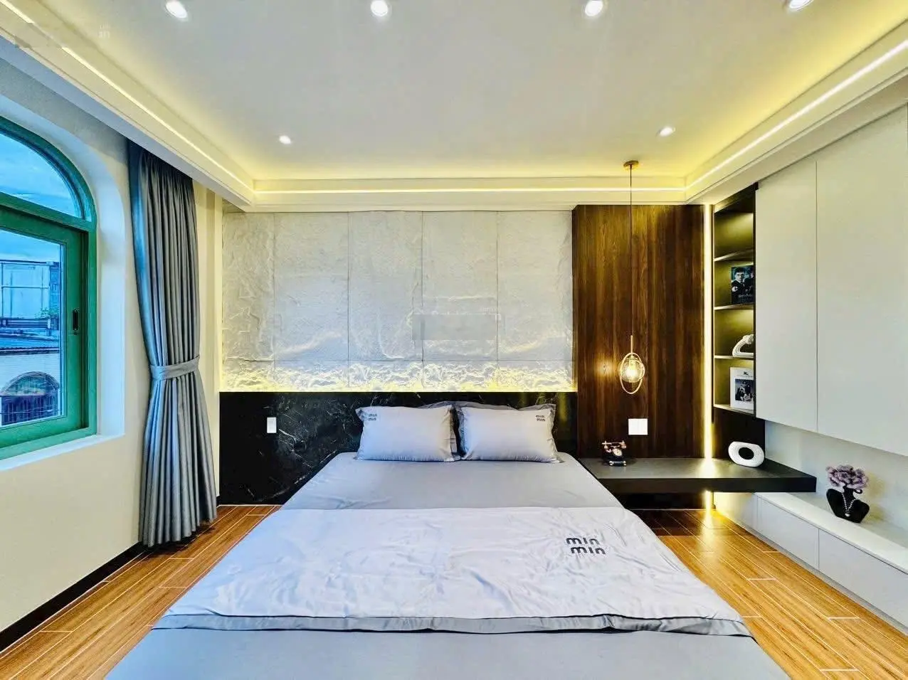 Bán nhà nằm sát MT Hồ Văn Tư DT 60m GIÁ 3 tỉ 870 nhà cho thuê 25tr/th