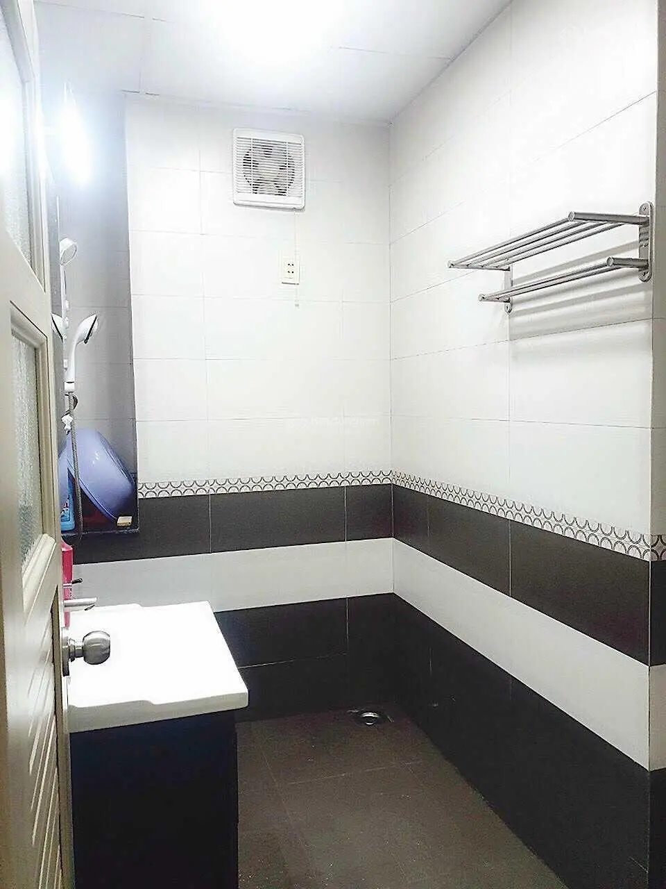 3,3 tỷ - Him Lam Nam Khánh - 3PN 103,7m2 tặng nội thất , căn góc thoáng mát đã có SHR ngay TTHC Q8