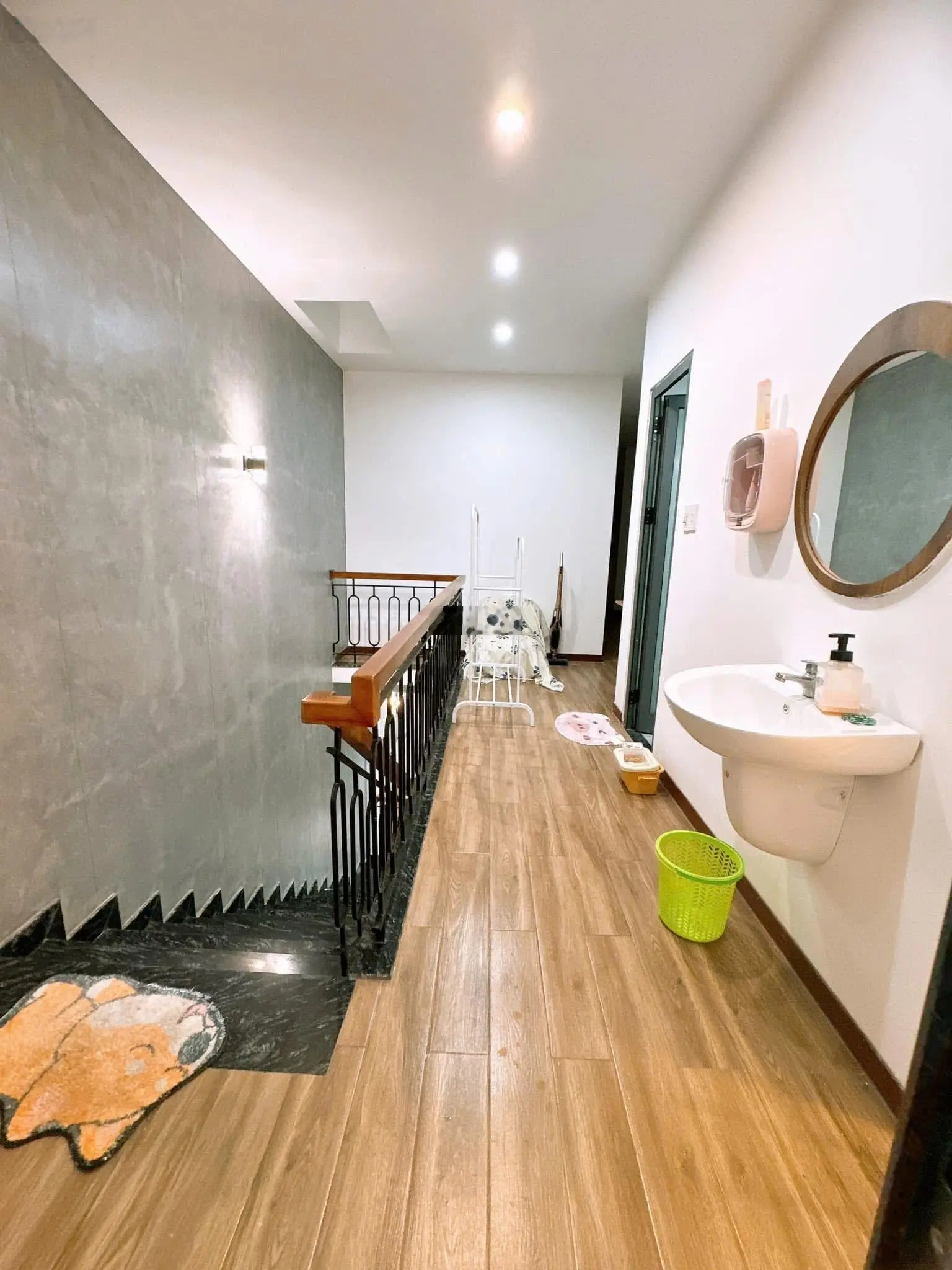 Nhà 2mê rưỡi kiệt 62/12/2 Nguyễn Huy Tưởng Vị trí : cách đường chính 30m,