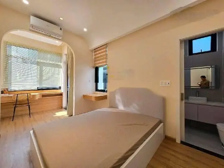 Bán nhà Xuân Diệu phong thái Châu Âu - 78m2 x 4T x MT 4m - Ngõ thông gần Hồ Tây - 3 ngủ ở sướng