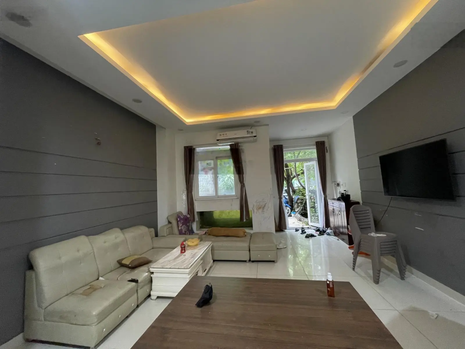 Bán gấp nhà phố hoàn thiện KDC compound Park Riverside - Hồ Chí Minh