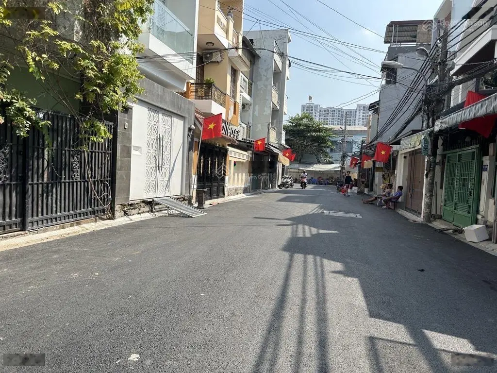 Bán nhà - DT: 167,5m2 - đường Chuyên Dùng 9 - Phường Phú Mỹ - Quận 7. Có 18 phòng đang cho thuê 18t