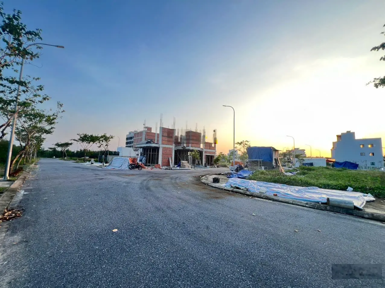 Bán lô đất 165m ngang 8m khu đô thị FPT view kênh, gần trường đại học, Ngũ Hành Sơn, giá rẻ 4,7x tỷ