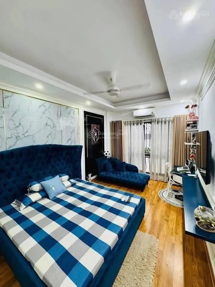 7tỷ5 bán nhanh nhà lạc long quân-đẹp-ngõ to thoáng-nông gần phố-mua nhanh