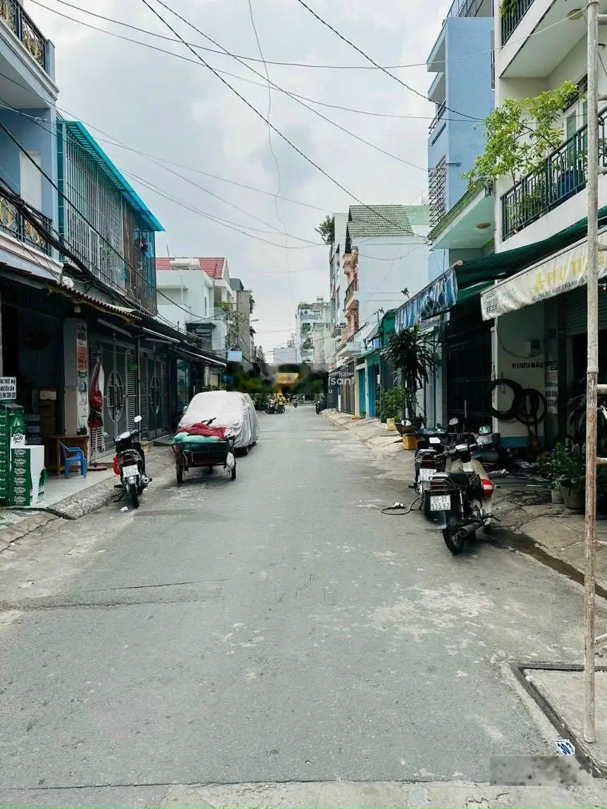 Bán đất 1 sẹc đường Hương Lộ 2 ngang 4x23 đường nhựa 8m cách mặt tiền Hương Lộ 2 50m. Giá 3tỷ75 TL
