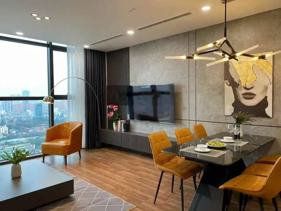 Tôi chính chủ cần bán nhanh căn hộ siêu hiếm 2 phòng ngủ, tầng đẹp tại 90 Nguyễn Tuân. Lh0343 191 ***
