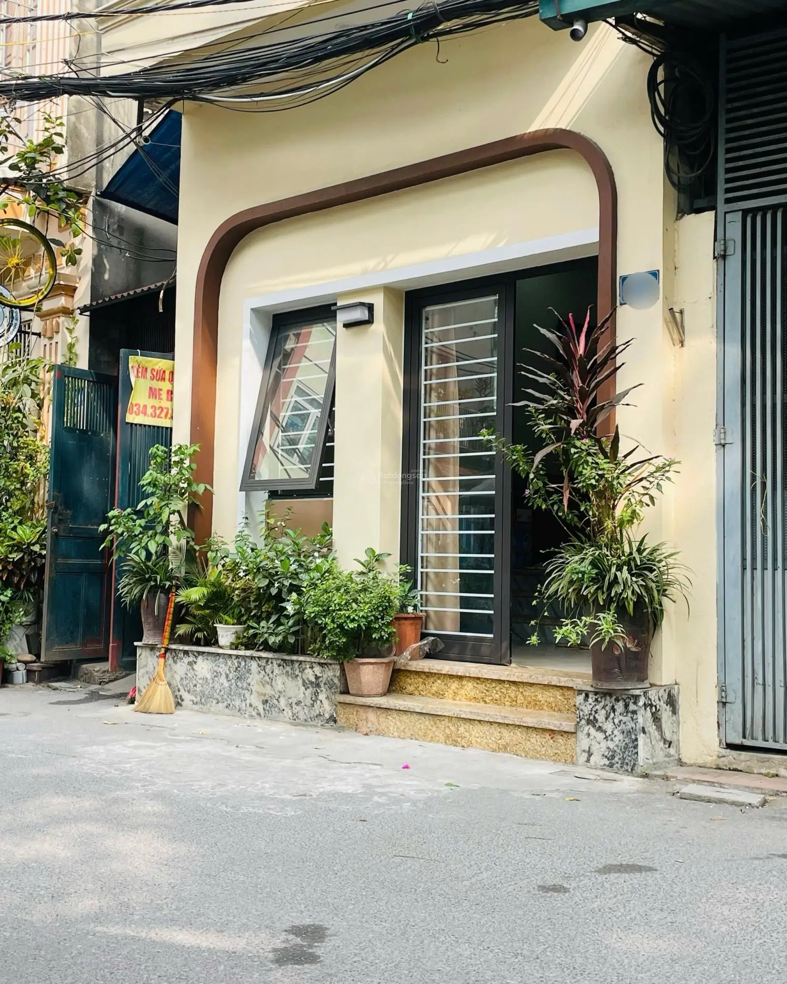 Bán nhà phố Chính Kinh Mặt Ngõ Rộng Thông Số Vàng 38m2 Nhà Đẹp Như Hình Nội Thất Nhập Khẩu Có Tặng