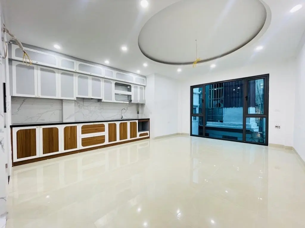 Nhà đẹp đón tết, xây mới, 7 tầng thang máy, thiết kế hiện đại, nội thất xịn, hai thoáng trước sau