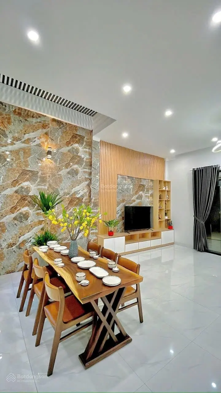 Sang gấp nhà 2 tầng Vũ Tông Phan An Phú Quận 2 đang cho thuê 15tr giá 4 tỷ 560