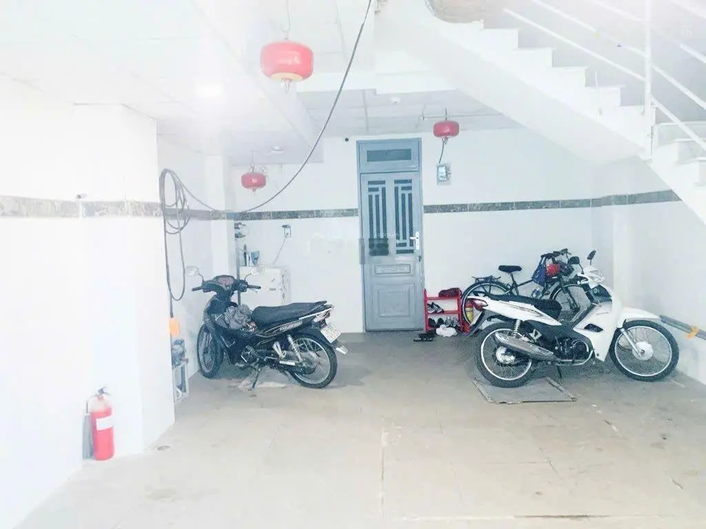 Bán CHDV 5 tầng ngay mặt tiền Huỳnh Tấn Phát Tân Thuận Tây Quận 7. thu nhập trên 40 triệu/tháng